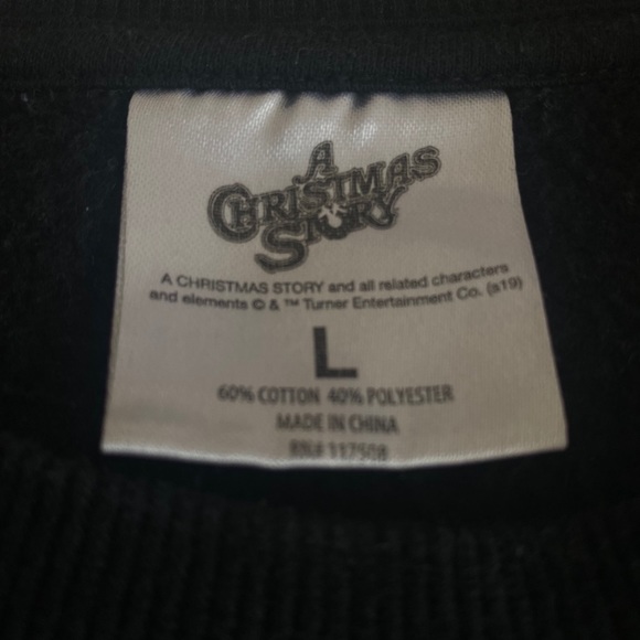 Merry Christmas ya Filthy Animal! 🎁 Sweatshirt! - Picture 2 of 2